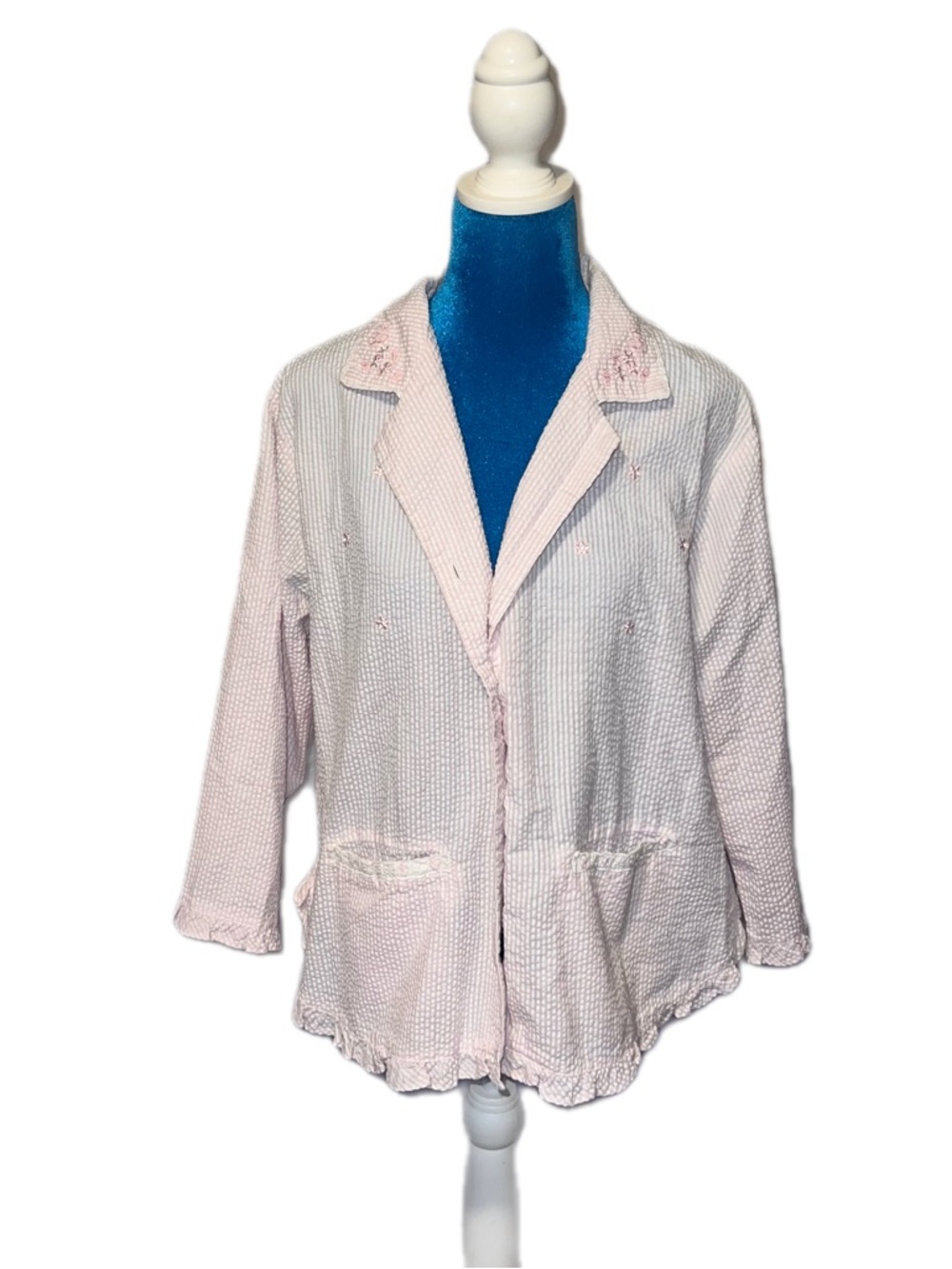 Miss Elaine Light Pink Seersucker Blazer w Star & Floral Embroidered Detail (L)